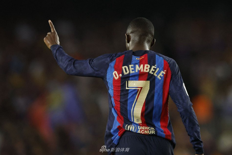 他的缺席无 他的缺席无