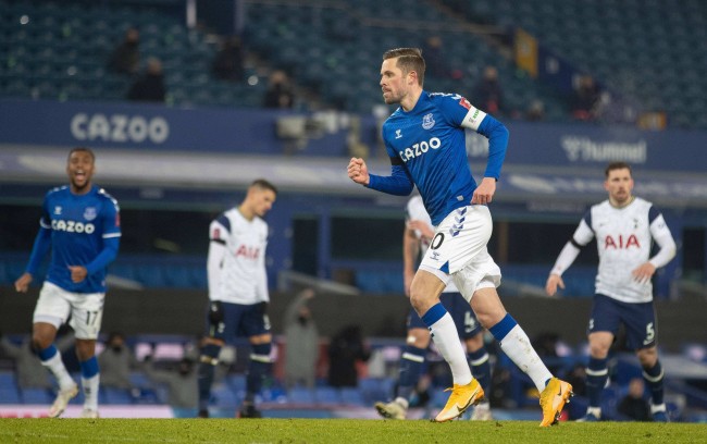 纽卡斯尔联 纽卡斯尔联